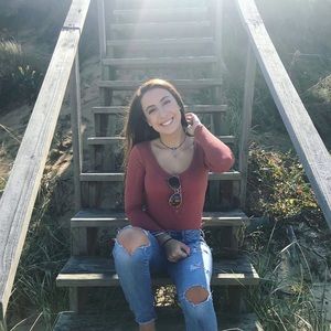 Meet your Posher, Julia